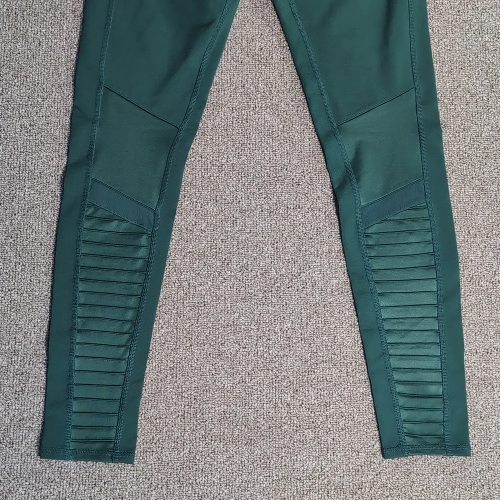 ALO Yoga High Waist Moto Leggings Evermint Green LARGE
